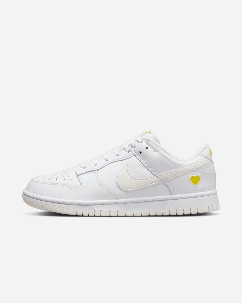 Chaussures Nike Dunk Low Blanc pour femme