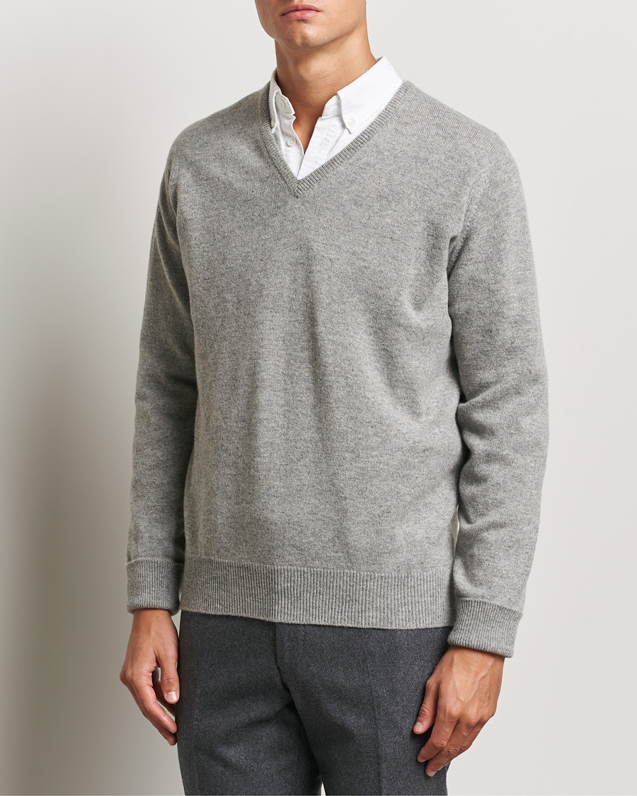 William Lockie Rob Lambswool V-Neck Flannel