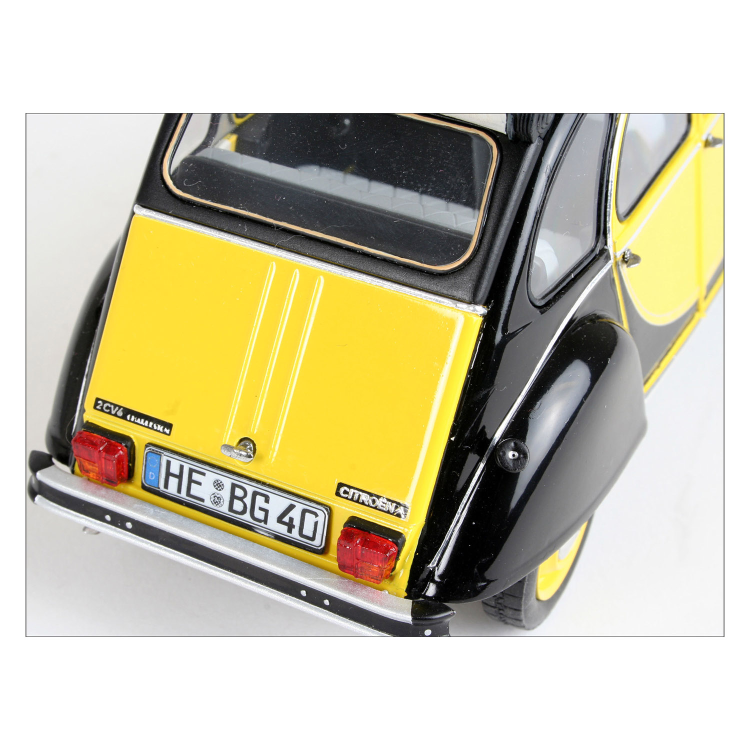 Revell Citroen 2CV Charleston
