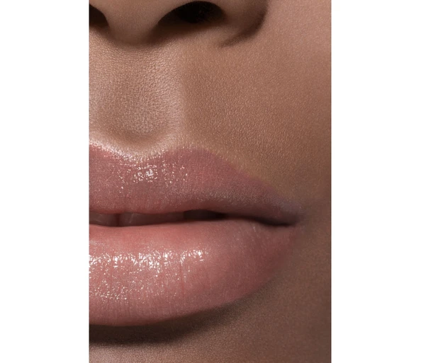 CHANEL ROUGE COCO FLASH La couleur, la brillance, l'intensité en un éclairCoco Flash Boy 54