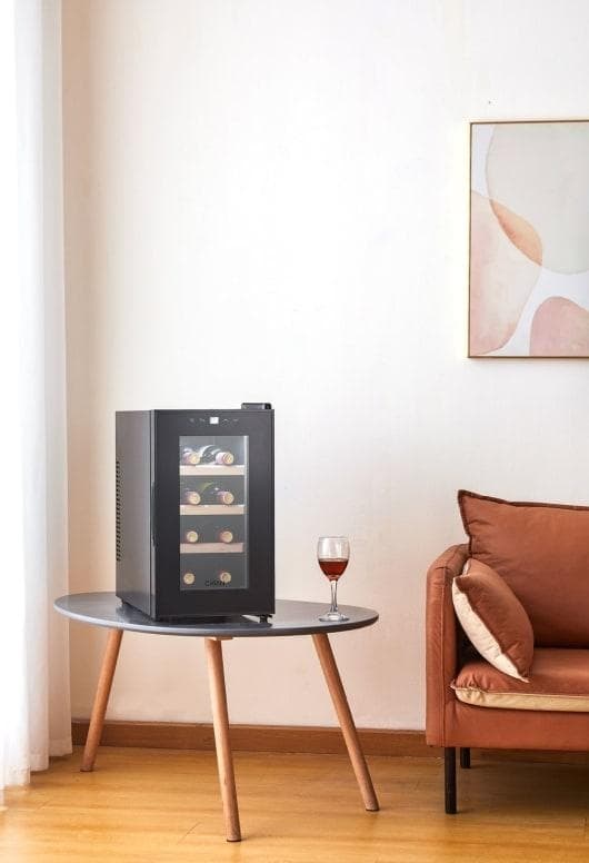 Fritstående termoelektrisk vinkøleskab