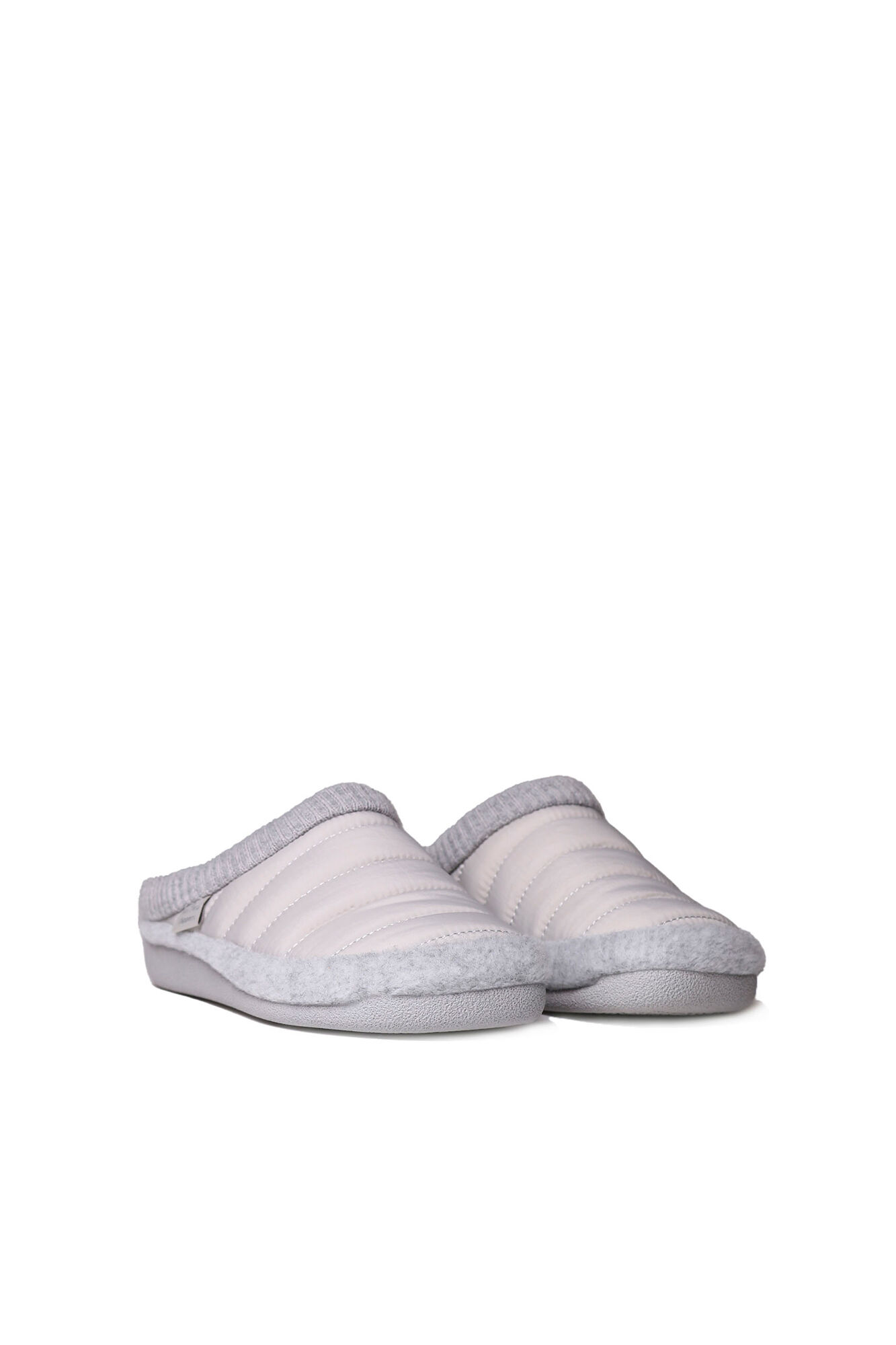 Pantufas acolchoadas para mulheres