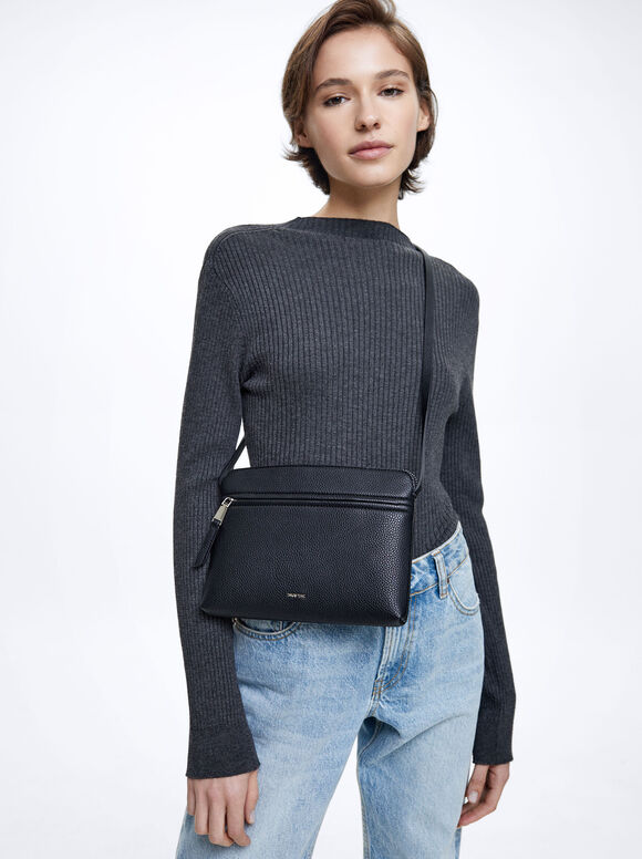 Bolsa de ombro com bolso externo - Preta