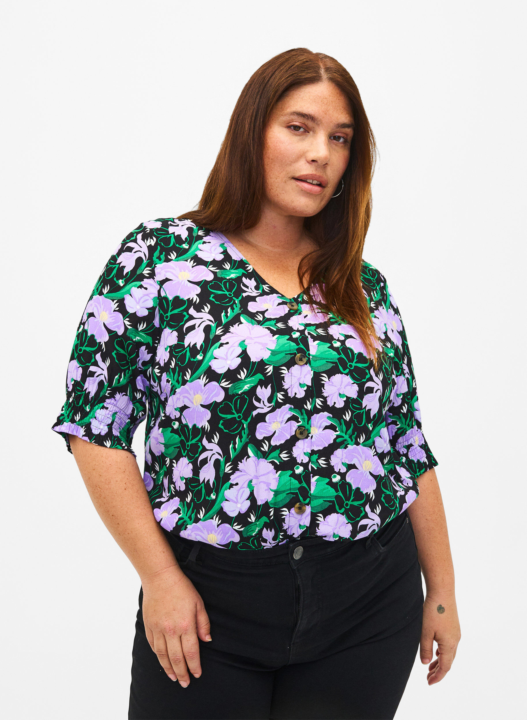 Viskosebluse med knapper