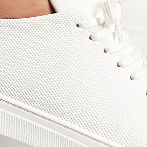 Baskets 461 White