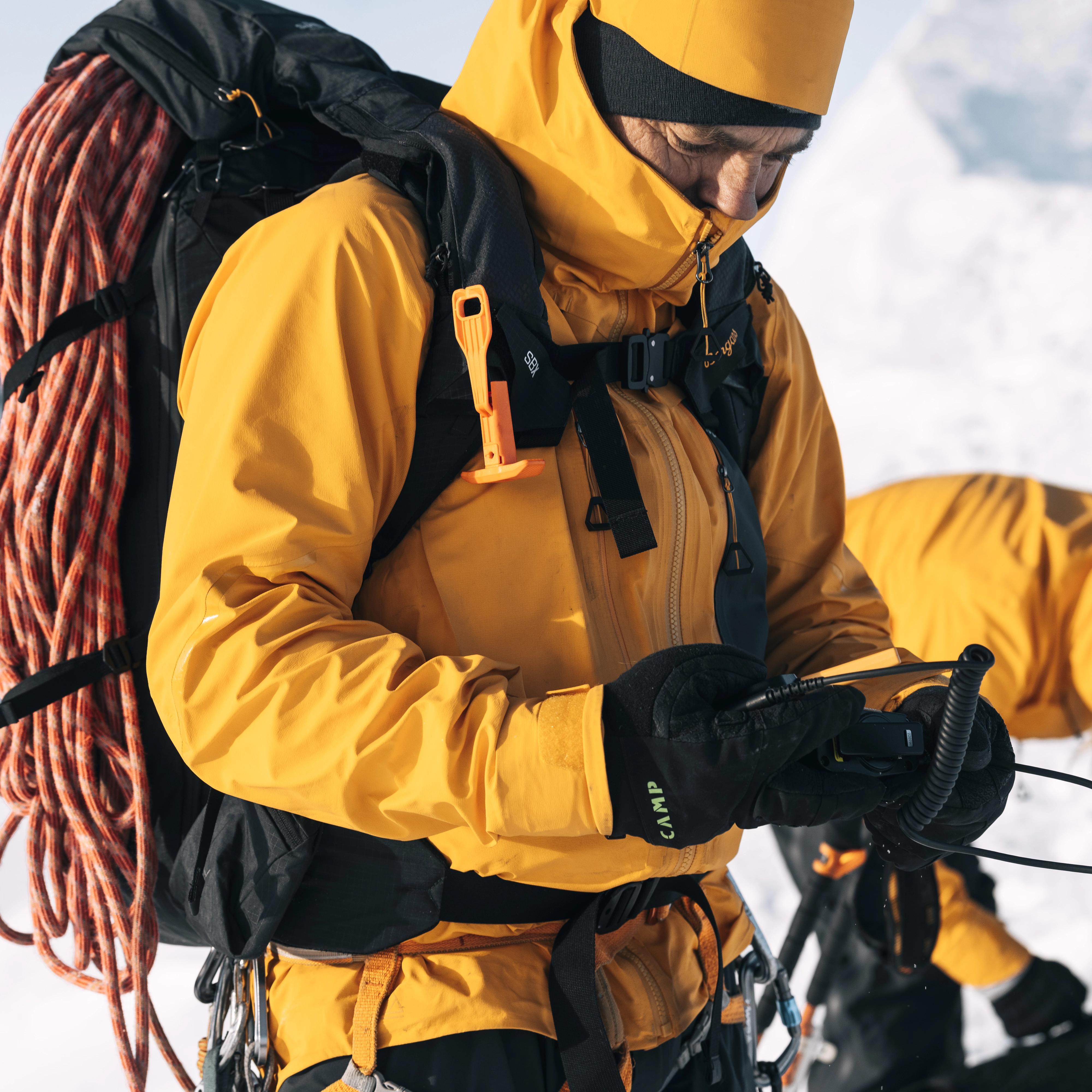 Y MountainLine Breathe 3L Shell Jacket Men Mango Yellow