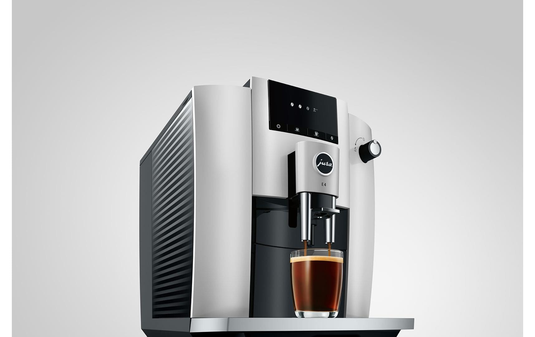 Kaffeevollautomat E4 Platin (SA)<br>Zweitassen-Vollautomat für fünf verschiedene Kaffeegetränke