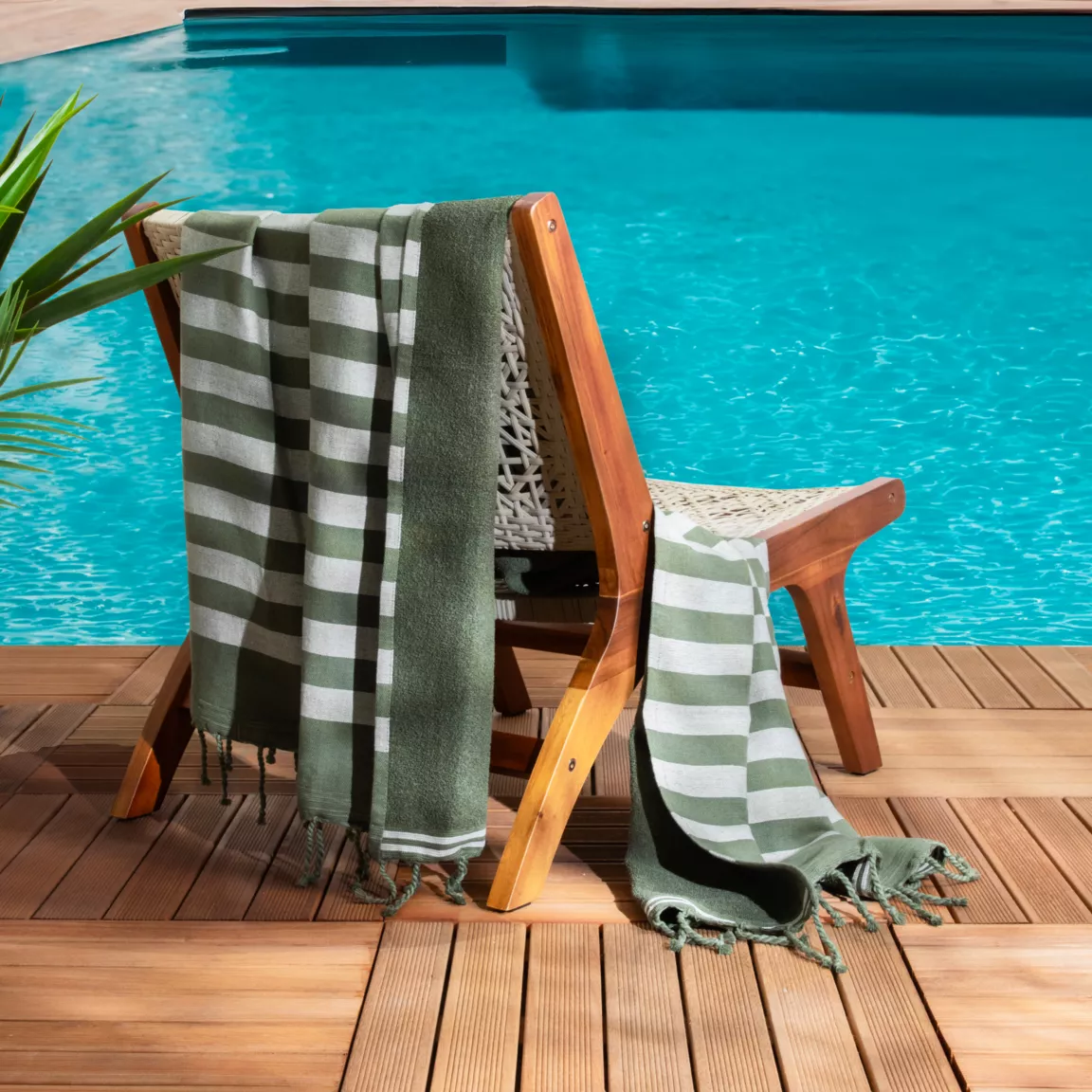 Fouta coton recyclé doublé éponge (100 x 200 cm) Coralia Vert kaki