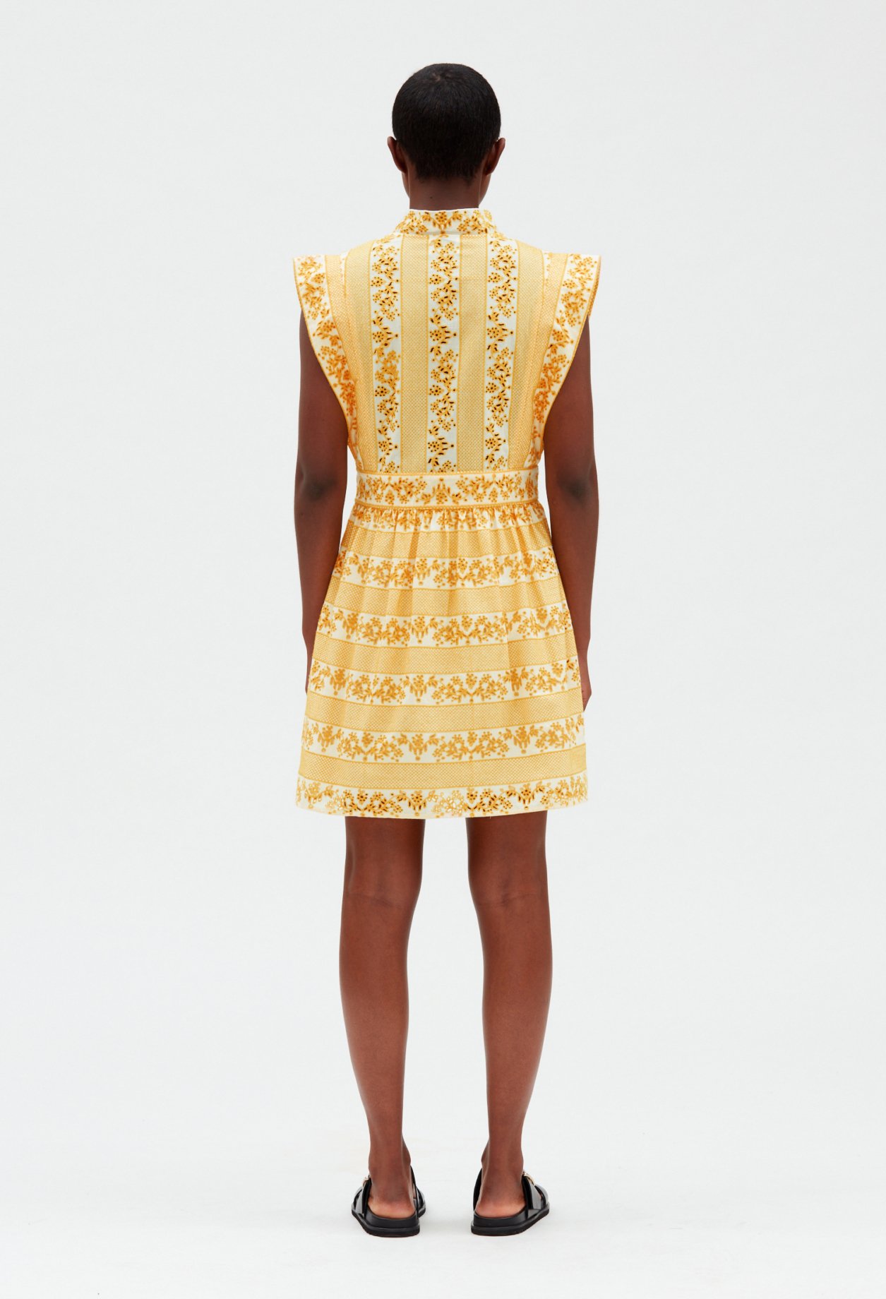 Robe courte en coton brode