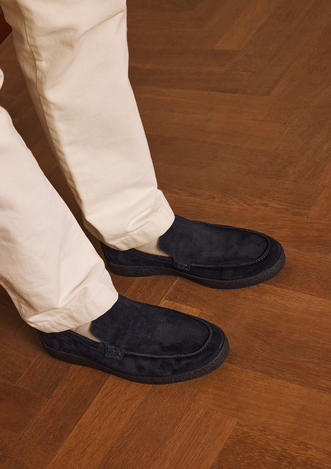 Donker blauwe suède loafers