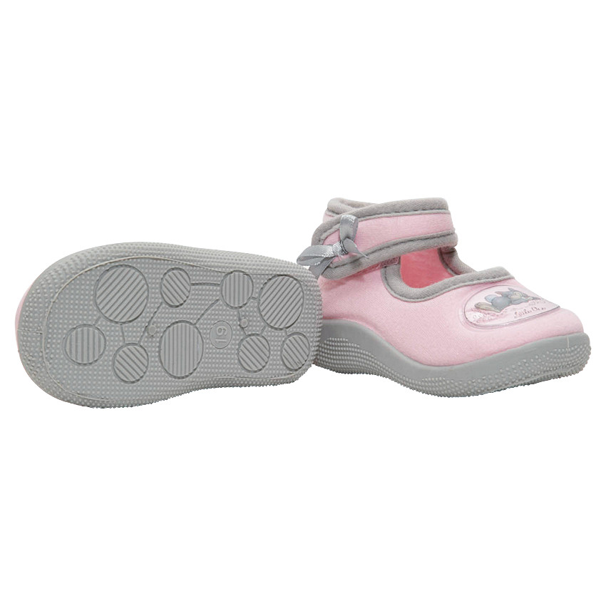 Chaussons forme babies avec badge  Panpan