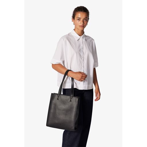 Adax Petra Skuldertaske, Black
