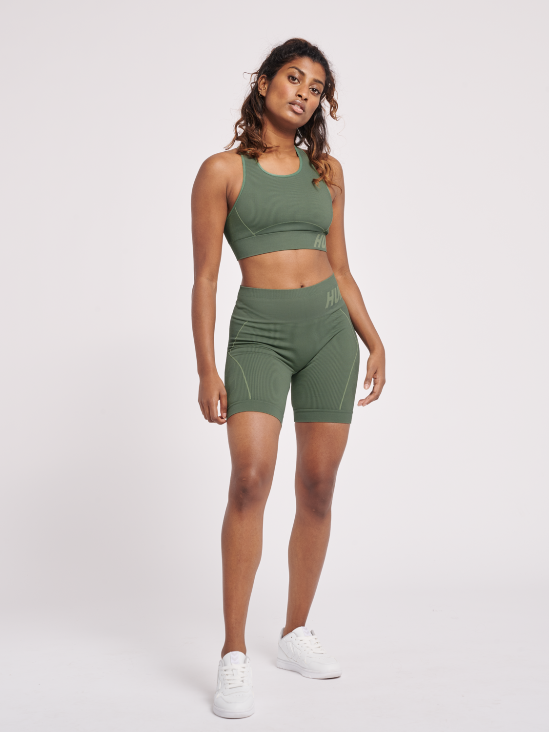 hmlTE CHRISTEL SEAMLESS SHORTS