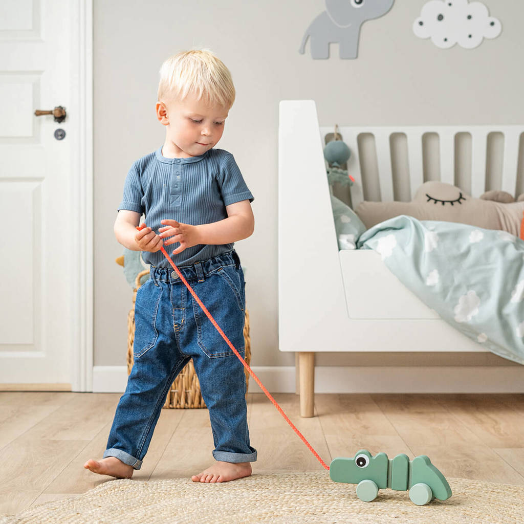 Pull along wiggle toy Croco Green