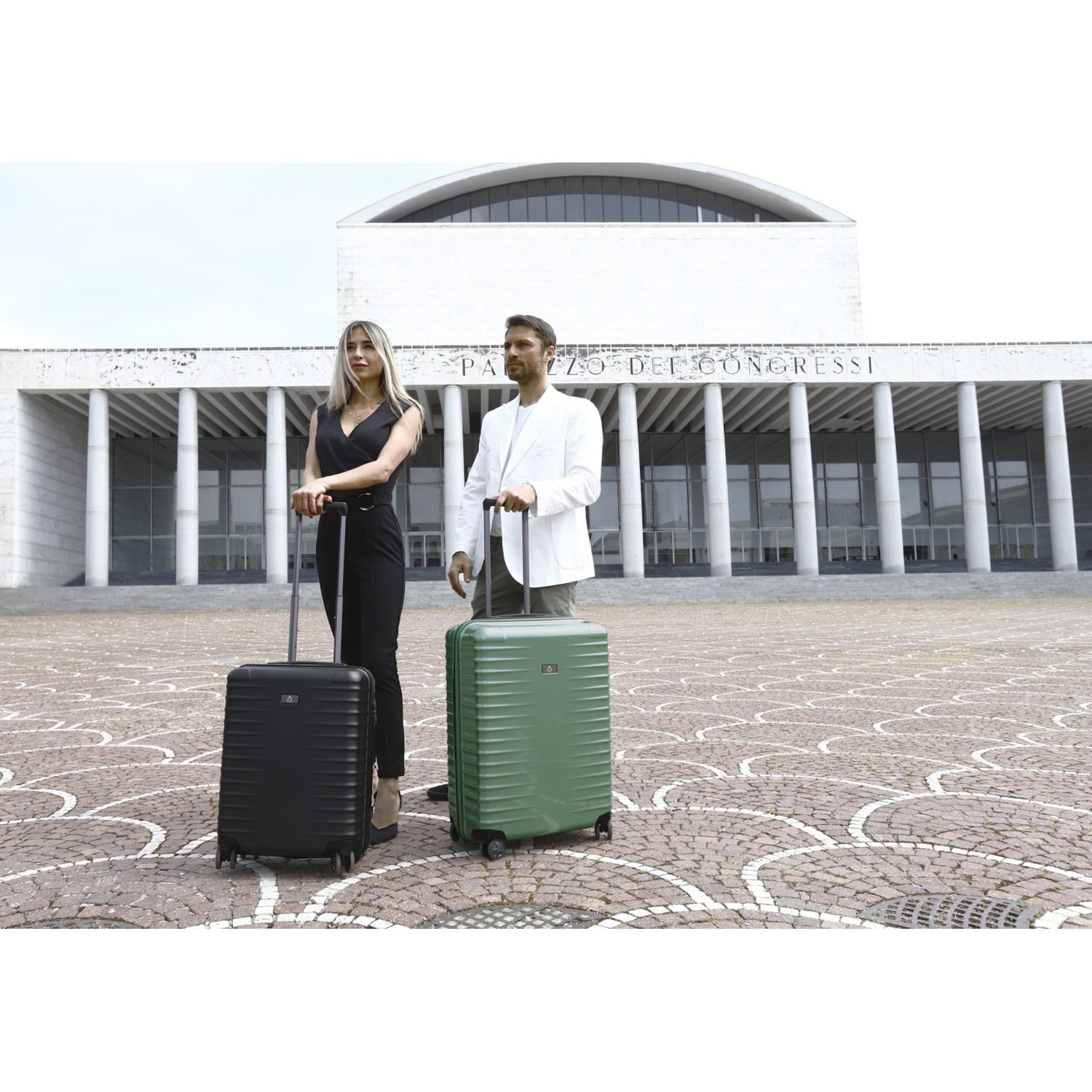TITAN Litron 4 Wheel Trolley S petrol