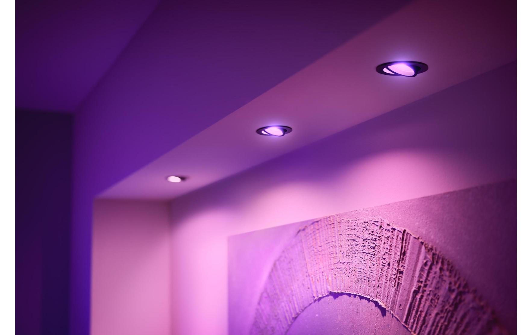 White & Color Ambiance Centura Einbauspot 3er- Pack Schwarz<br>Atmosphärische Beleuchtung in 16 Millionen Farben