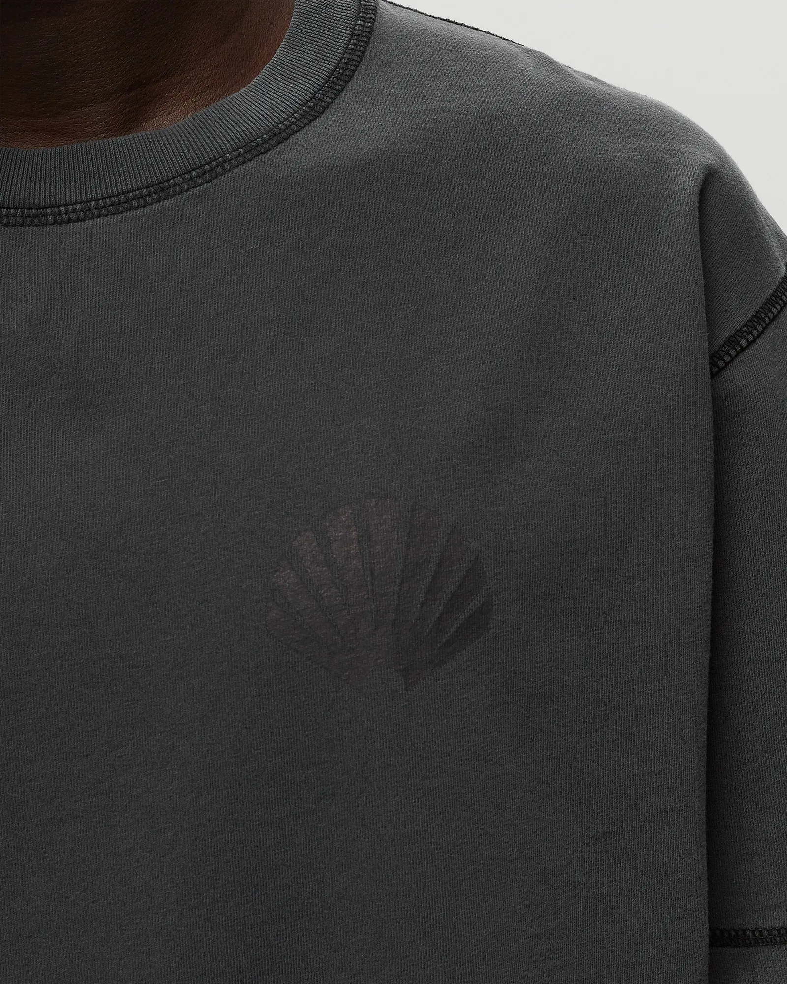 New Amsterdam LOGO TEE