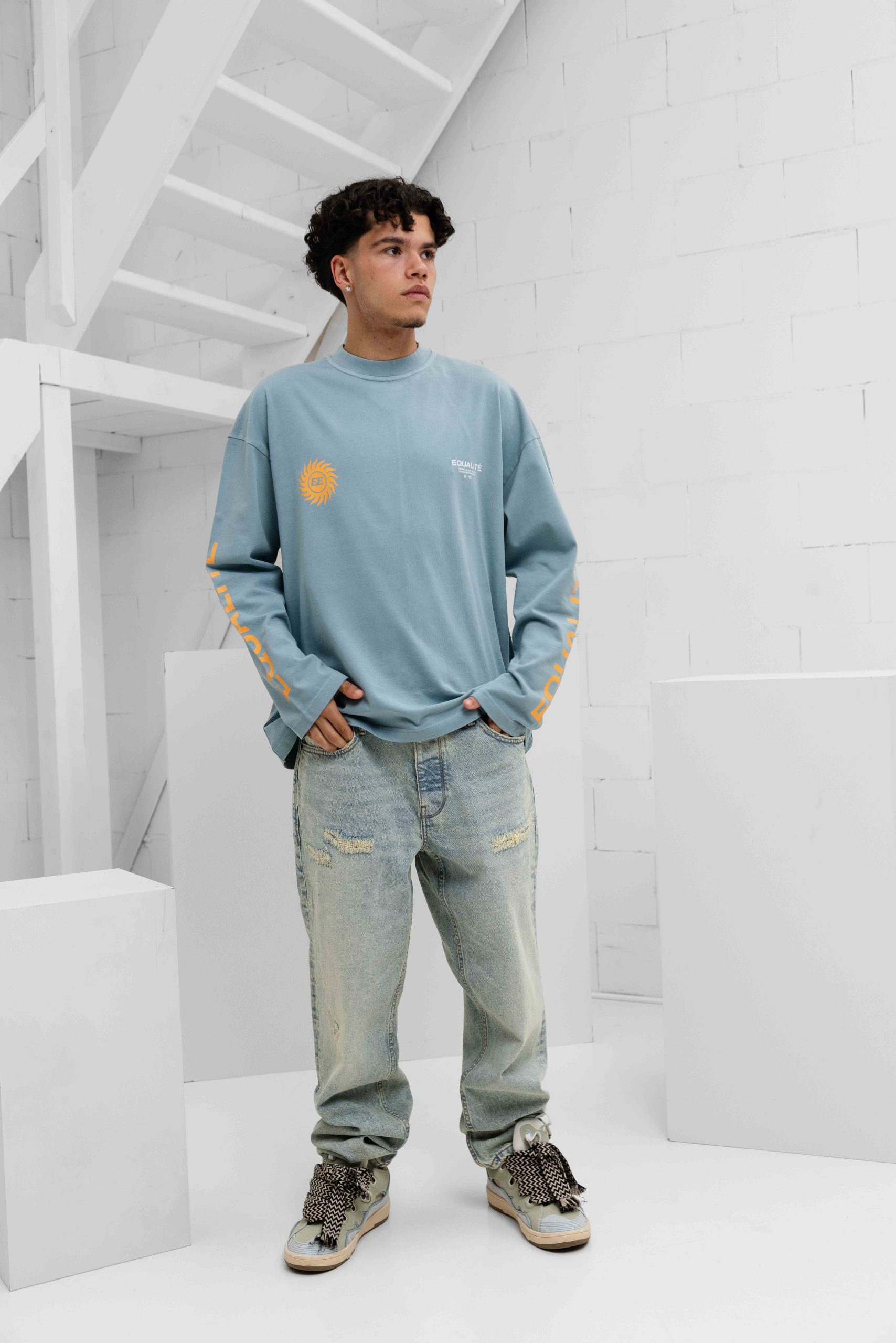 Equalité Sunny Oversized Longsleeve Heren Lichtblauw