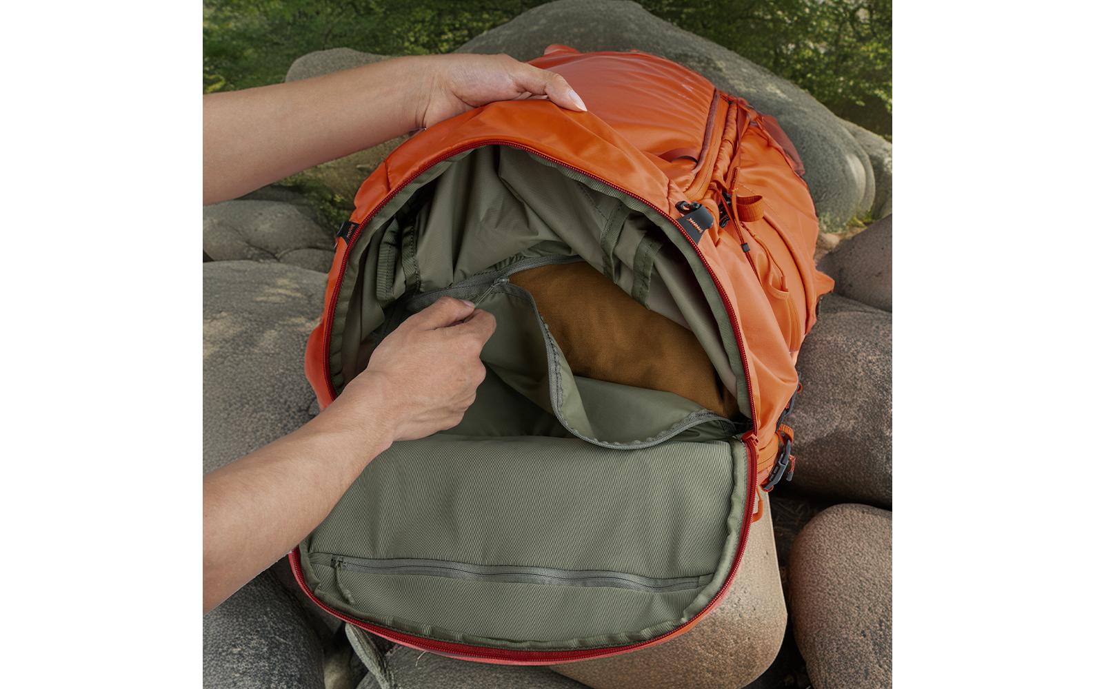 Fotorucksack OnePro Flex + Camera Insert M 40 L, Orange<br>Stylischer Kamerarucksack