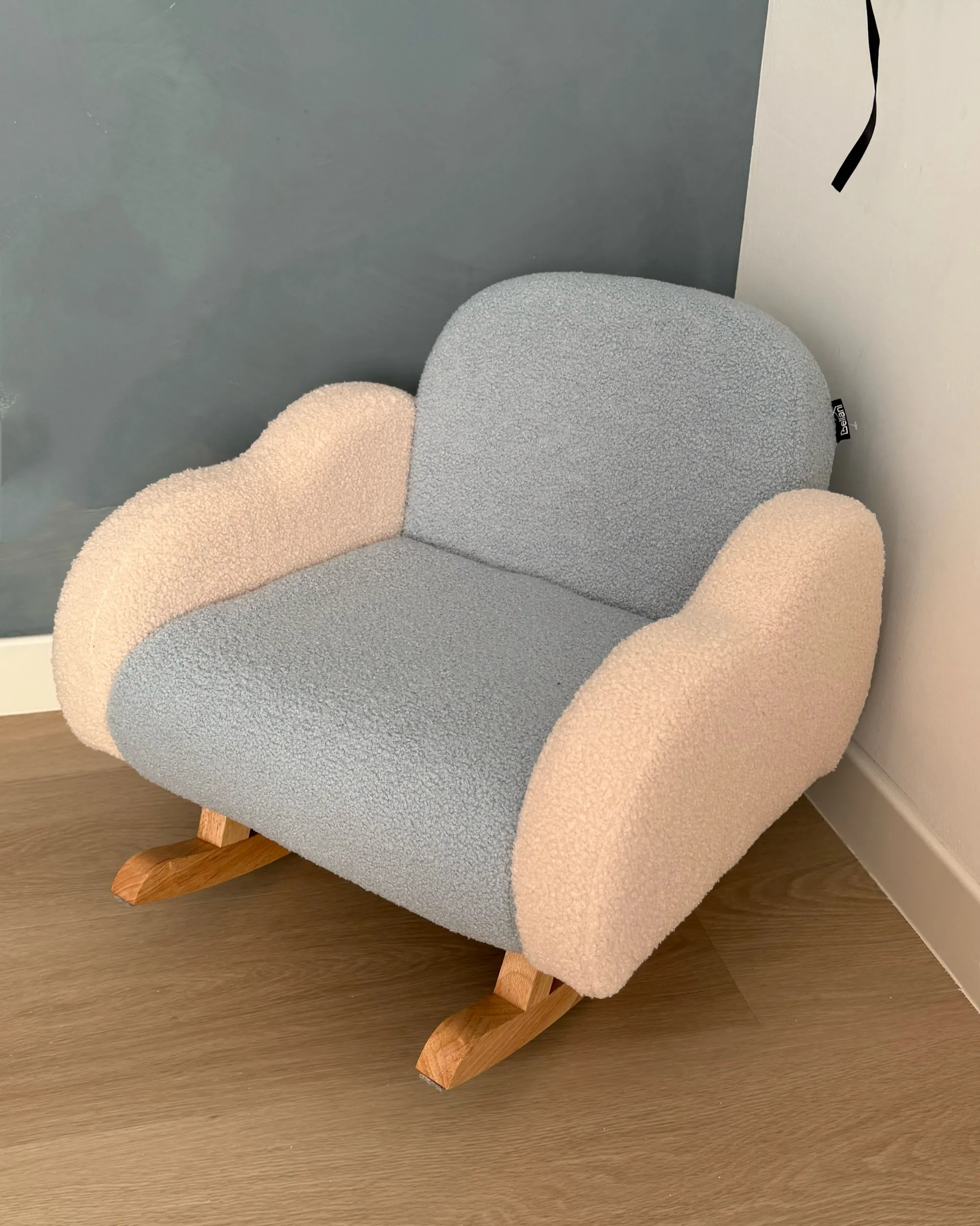 Kinderschommelstoel Wolk SKARE Bouclé Lichtblauw