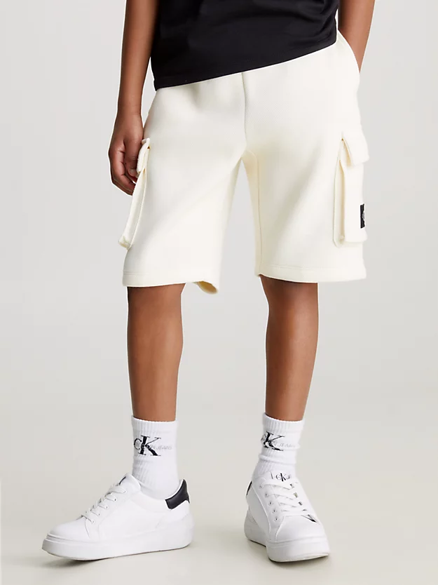 shorts cargo de moletom piqué