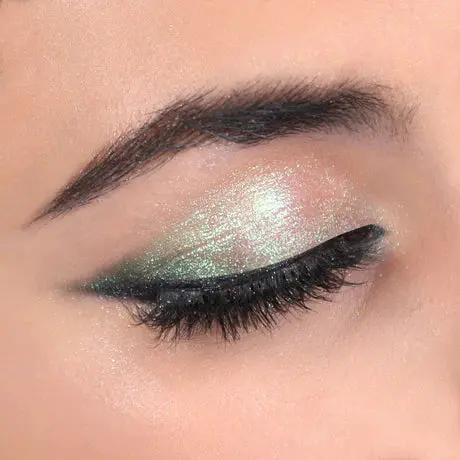 Chroma Light Shadow 017 Opal Gazed