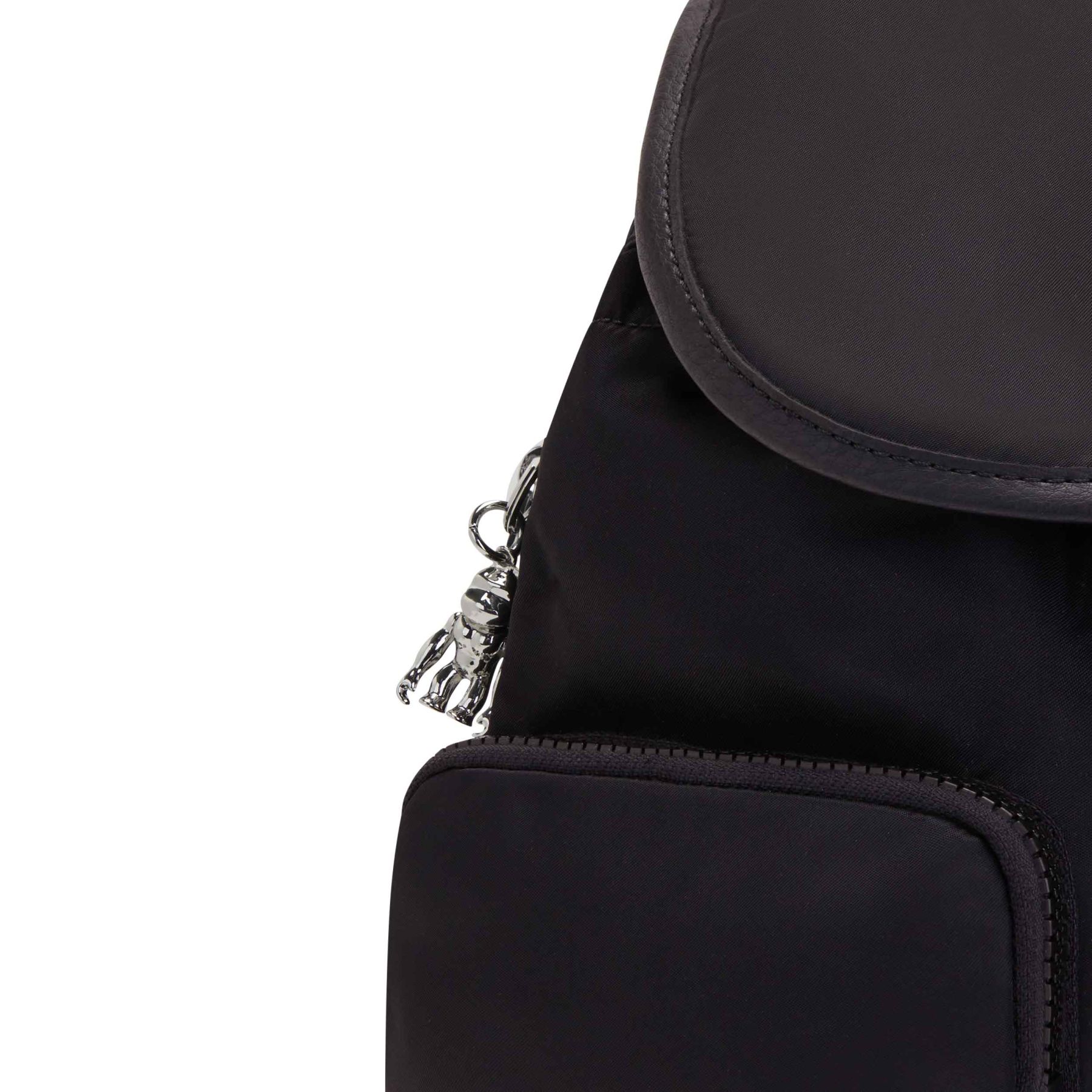 NEW CITY PACK S Petit Sac à Dos avec Fermeture Magnétique - Paka Black