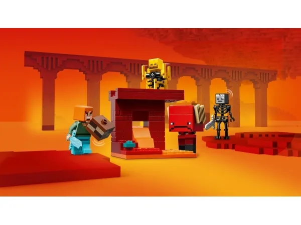 LEGO Minecraft 21266 Nether-lavakampen