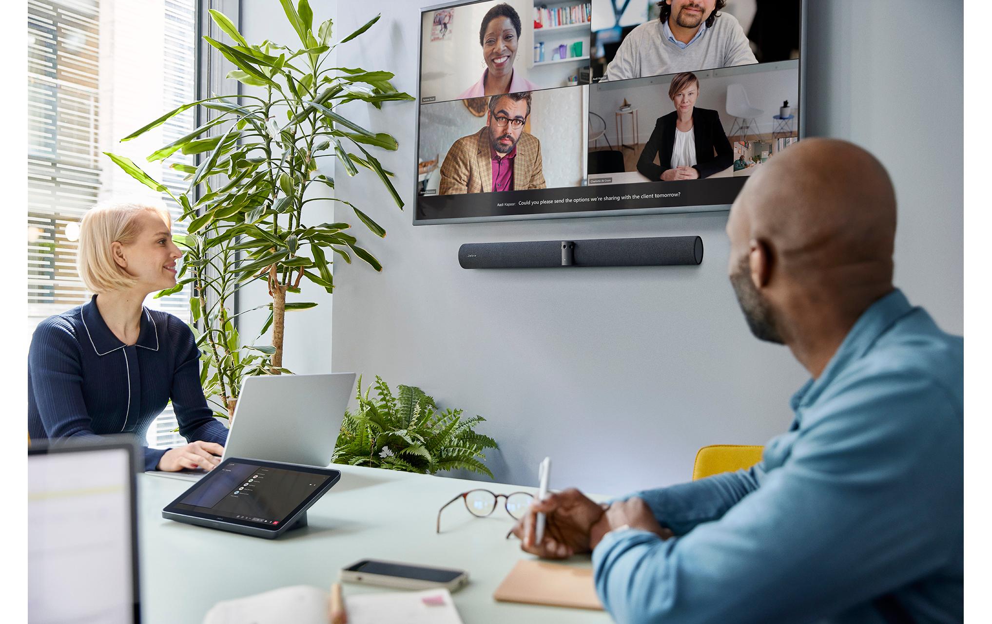 PanaCast 50 Video Bar System 4K 30 fps<br>PanaCast 50 Video Bar System, Meetings, die alle miteinbeziehen, einfach auf Tastendruck
