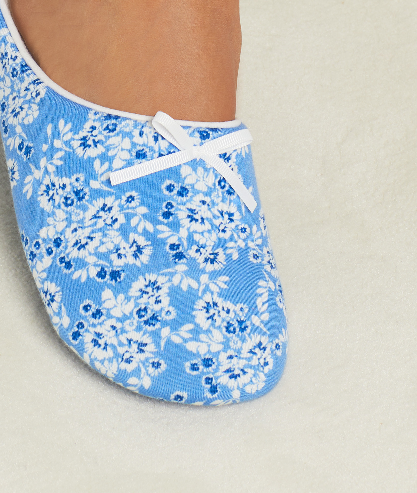 Chaussons mules fleuris