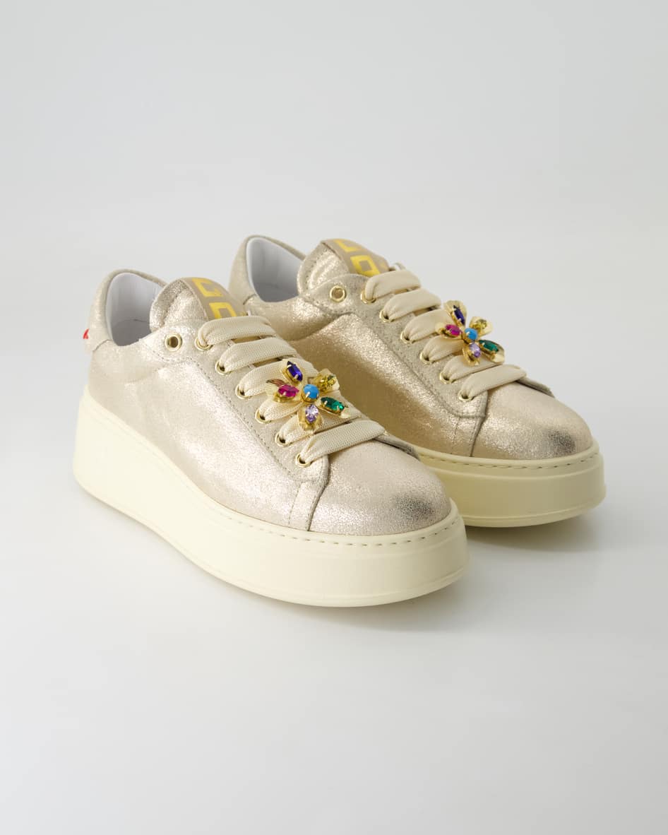 GIO+ PIA Sneaker in Gold