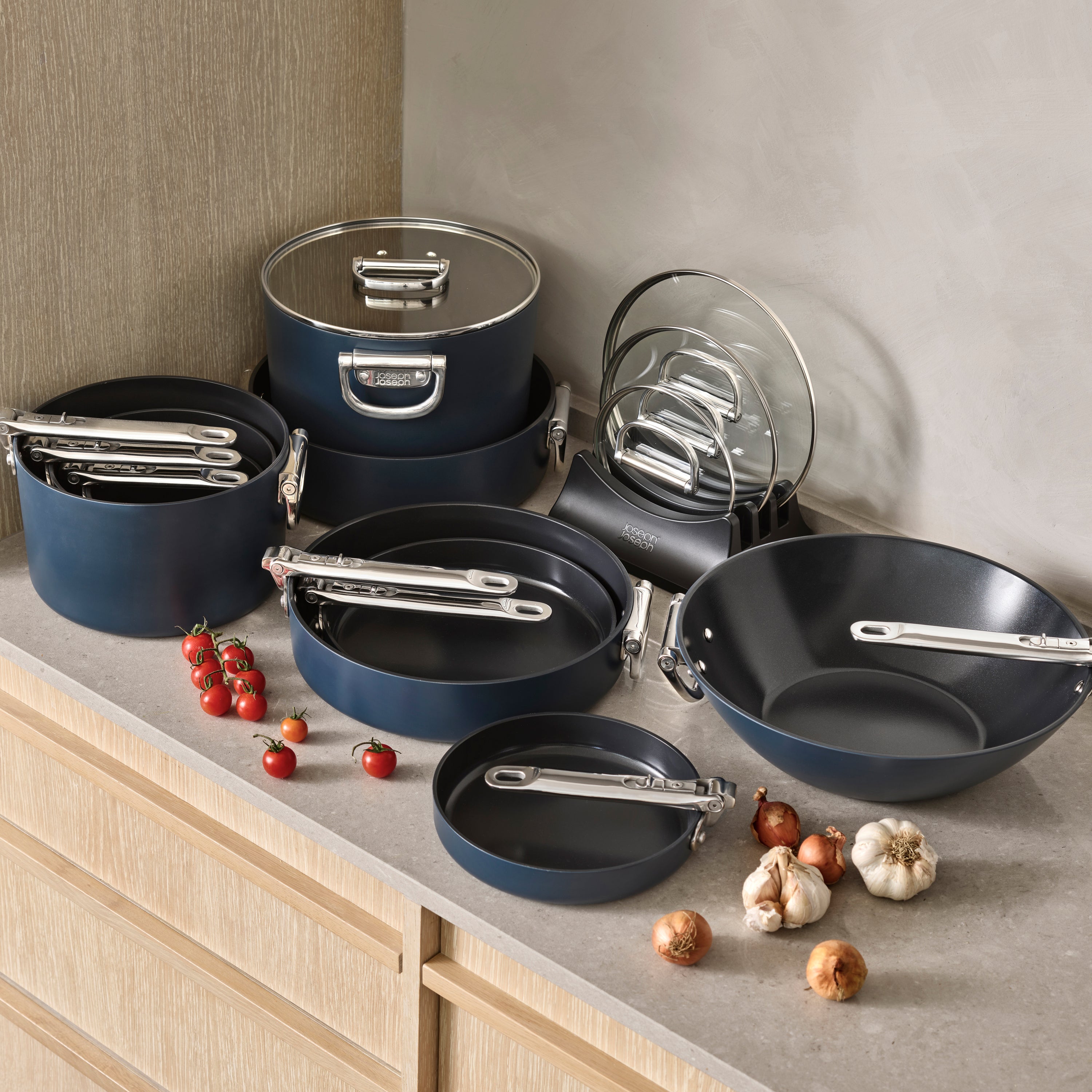 Joseph Joseph Space Kookpan met Deksel - Ã 19 cm