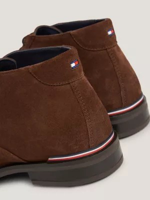 Botas baixas de camurça com cadarço