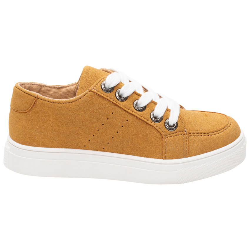Baskets basses camel à lacets du 24 au 35