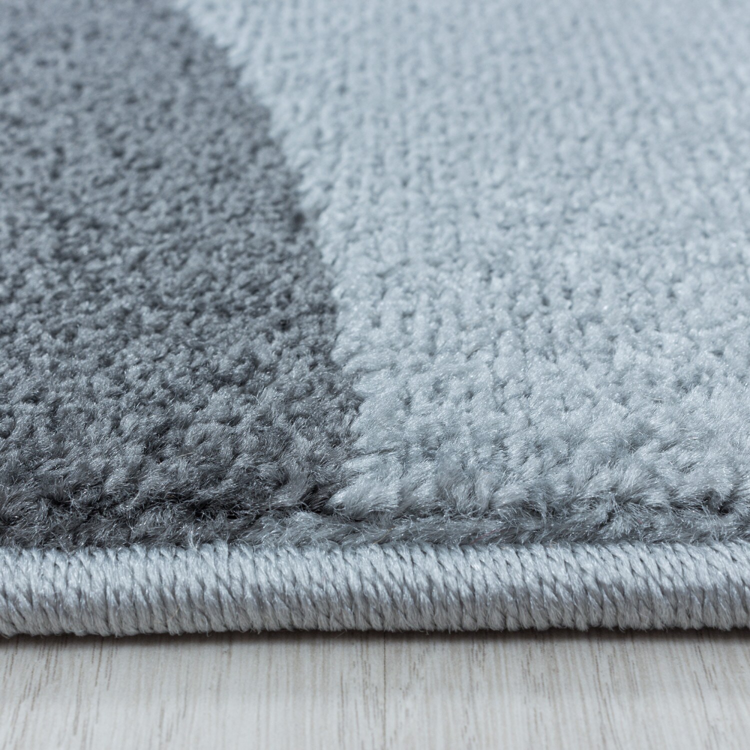 Modern Designer Kurzflor-Teppich - Geometrische Muster, Pflegeleicht, Ideal fürs Wohnzimmer