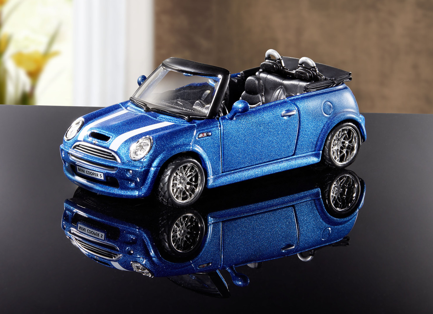 Mini Cooper S Cabrio von Bburago