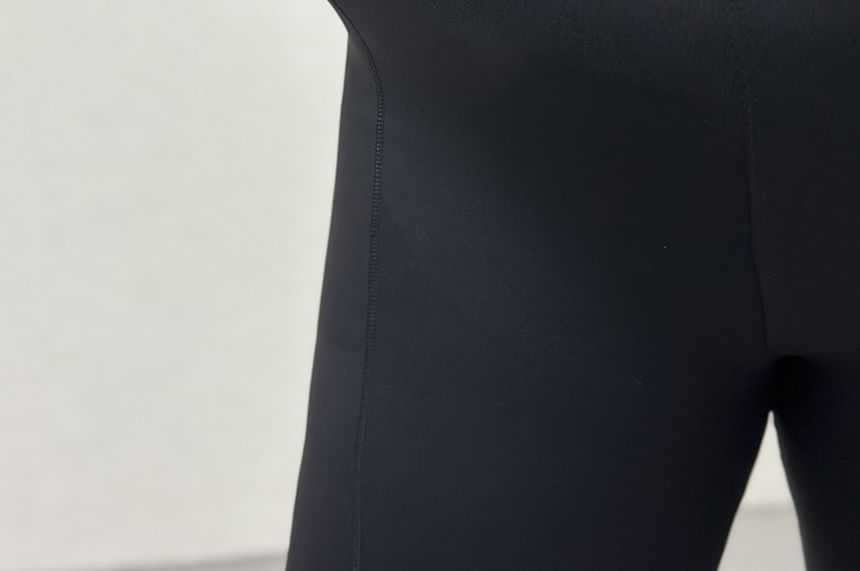 Ashteroid - Plus Size High-Waist Effen Legging