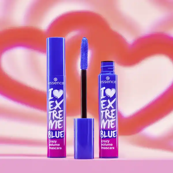 I LOVE EXTREME BLUE crazy volume mascara