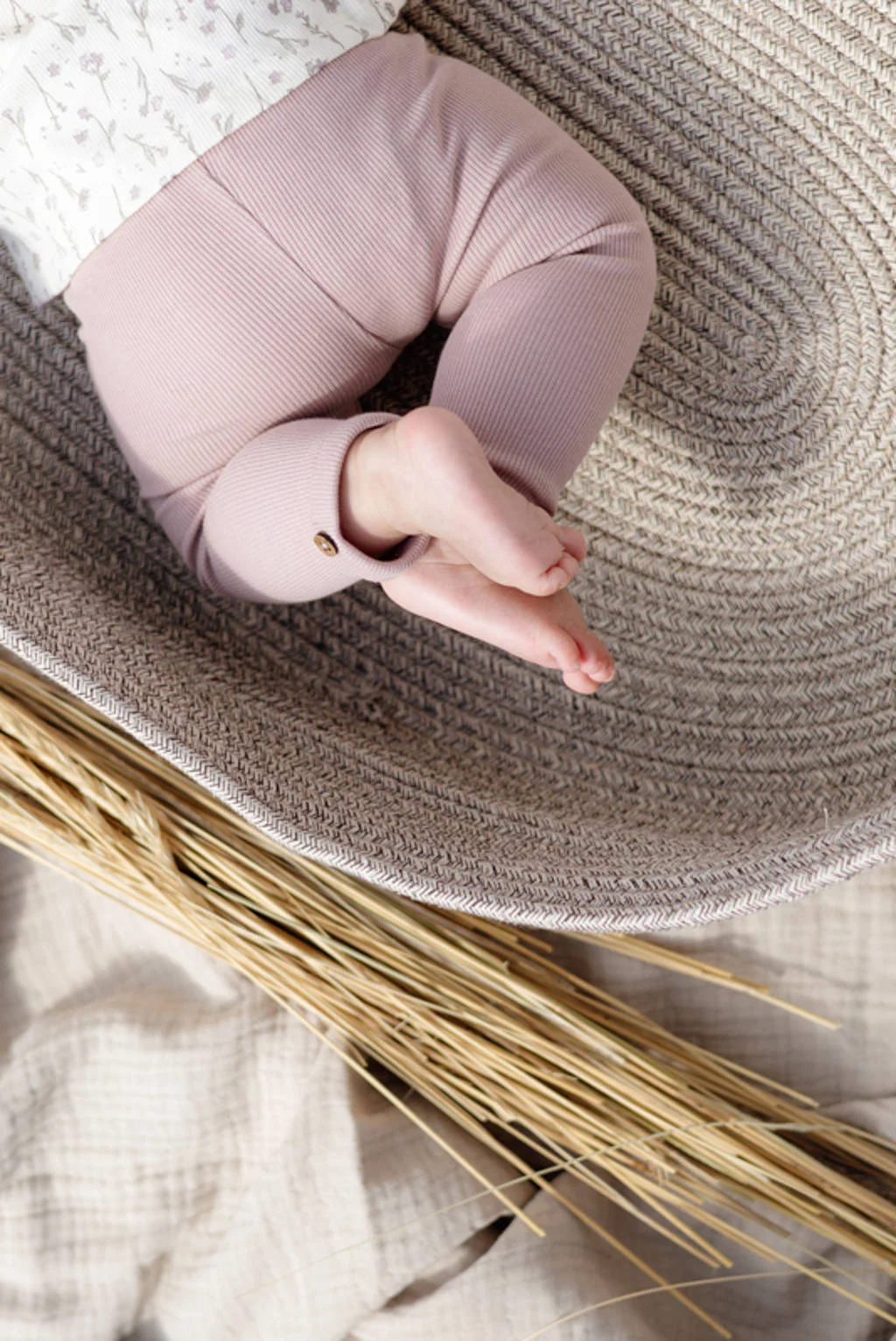 LEVV regular babybroek lichtroze