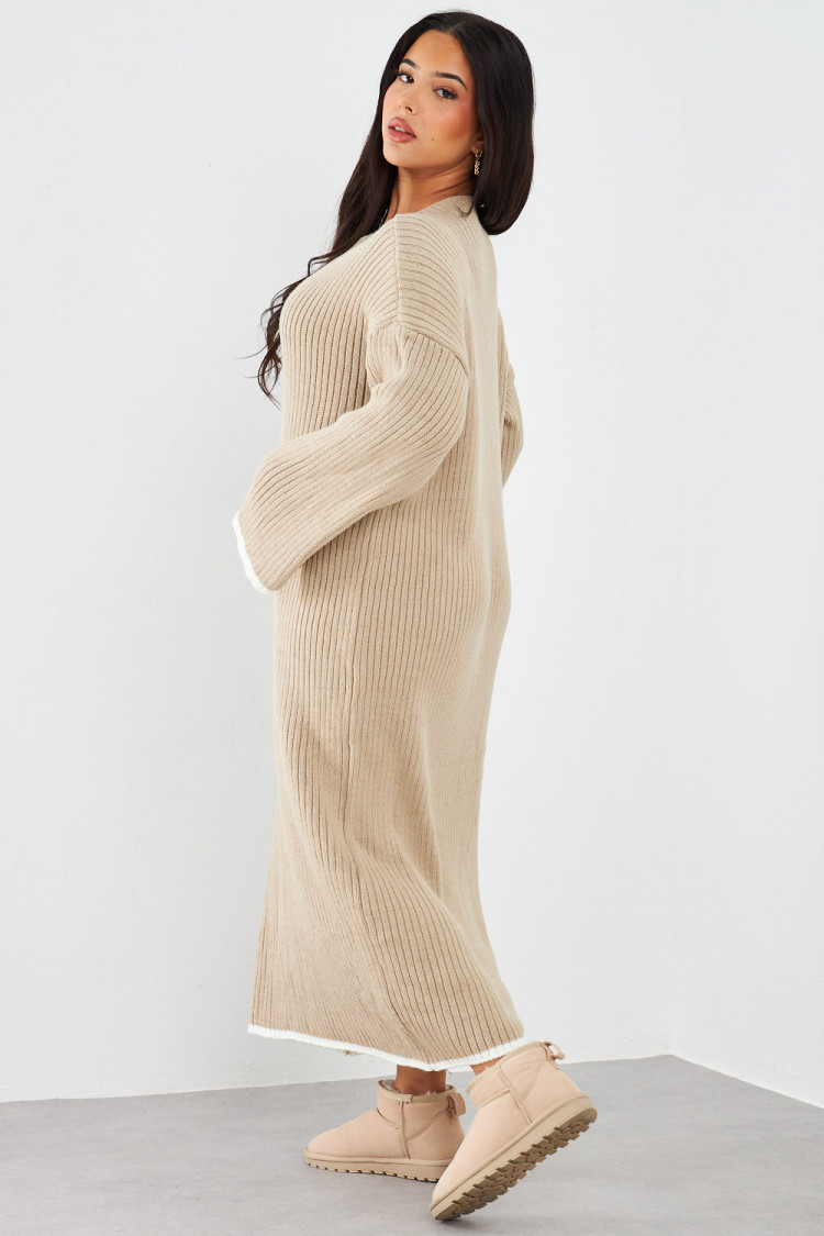 Robe pull beige foncé longue