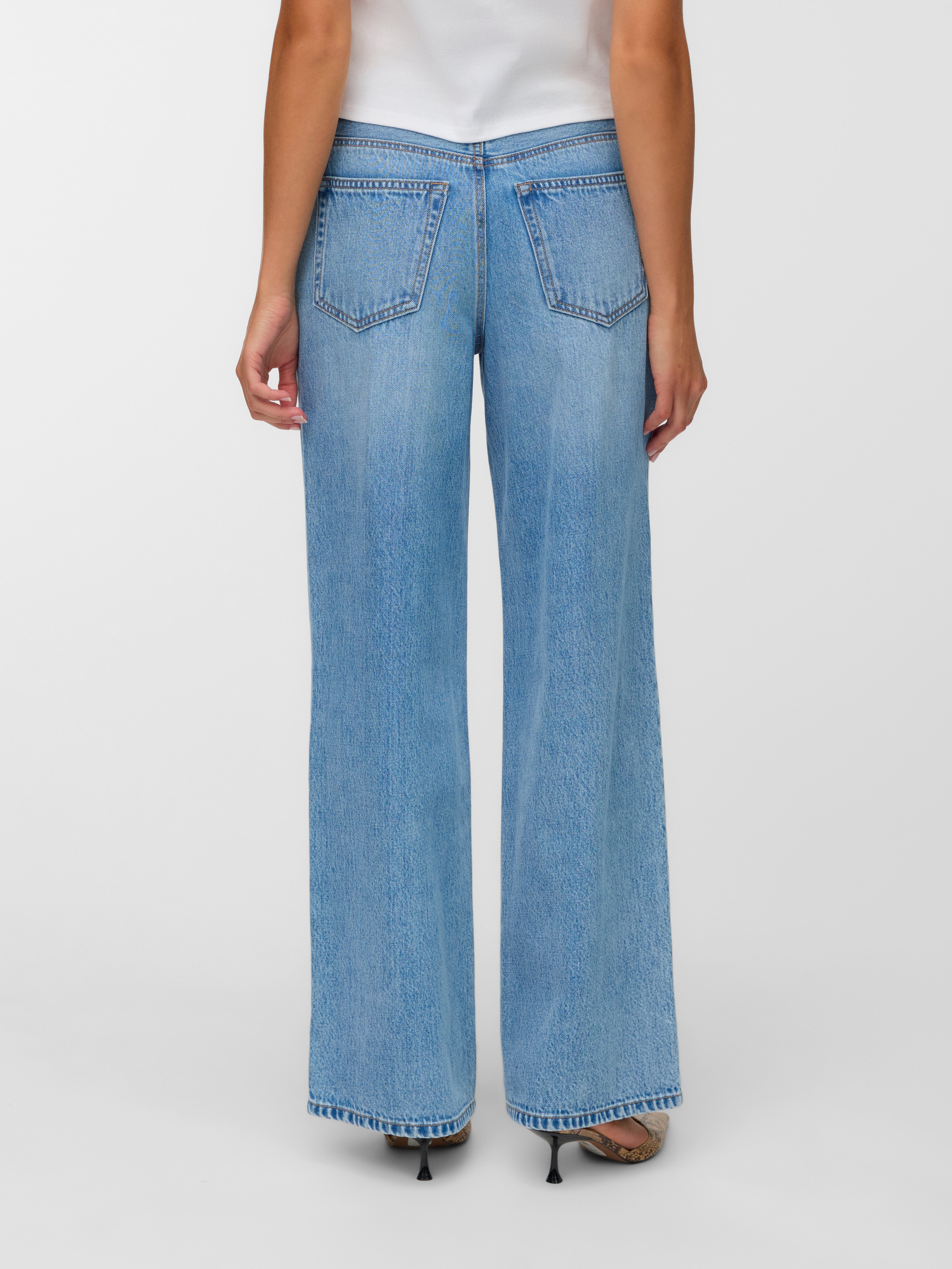VMLULLU Low rise Wide leg fit Jeans