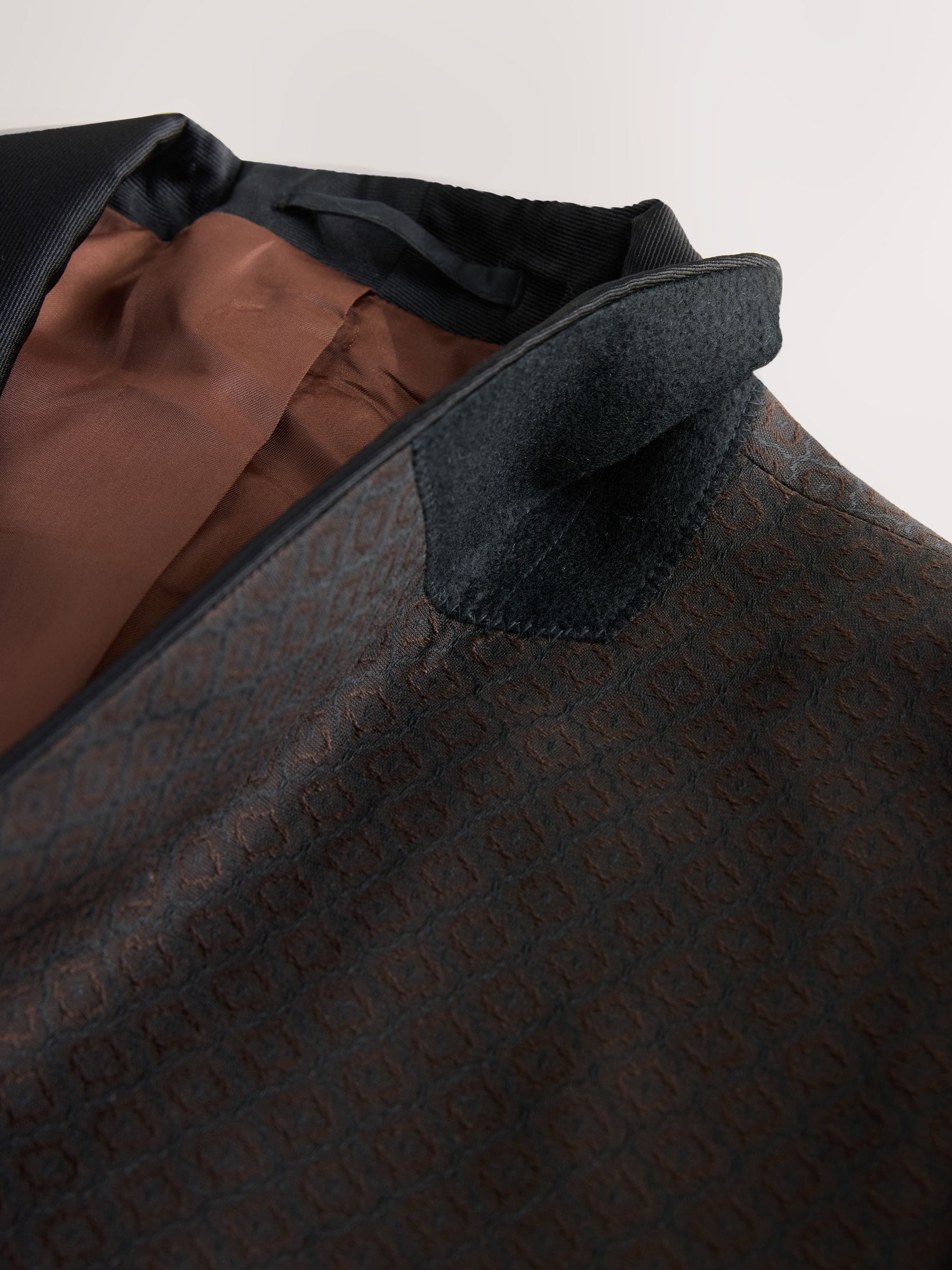 Bruin - Slim Fit Jacquard Tuxedo Suit Jacket