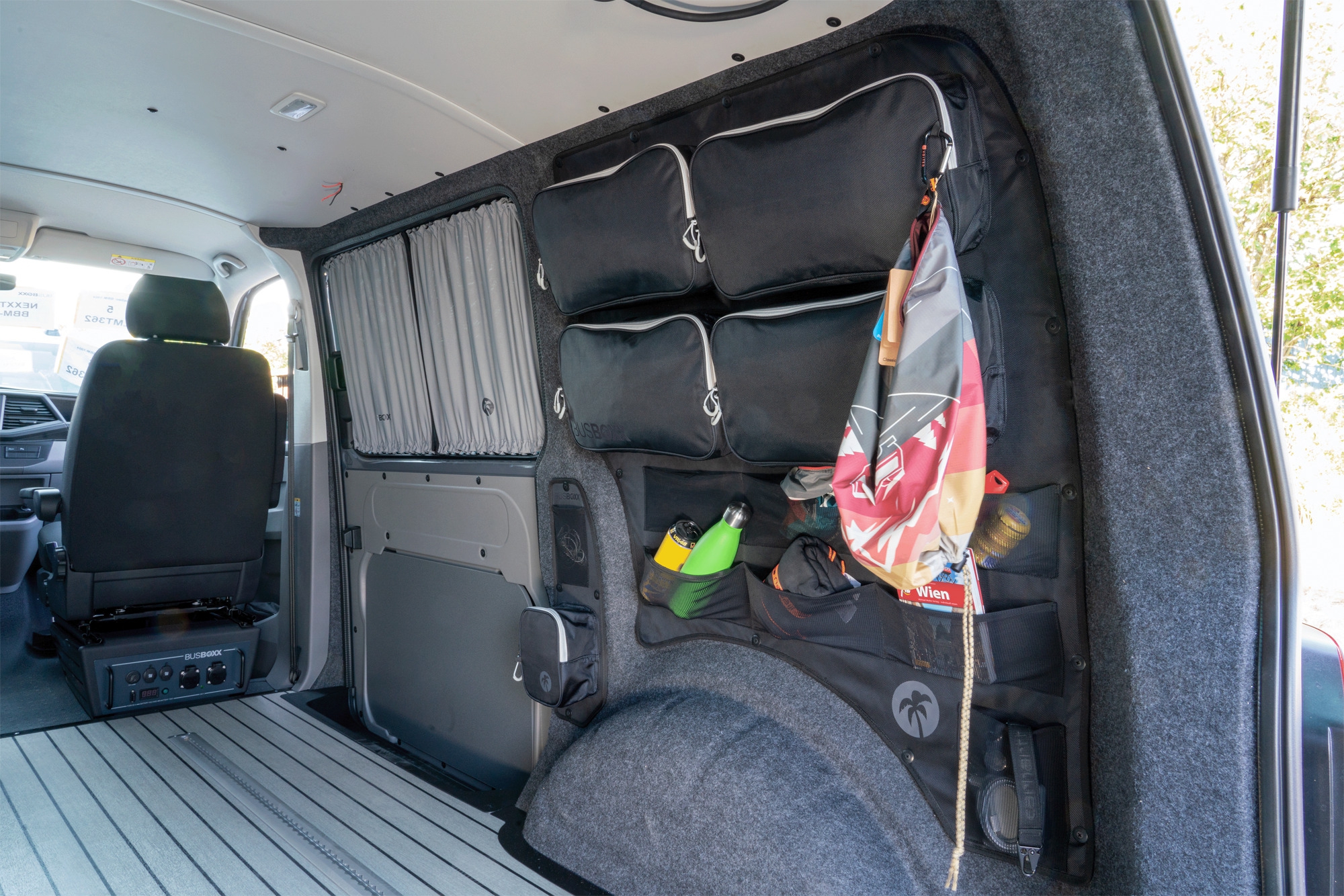 Bus-Boxx utilitywallBOXX large Beifahrerseite
