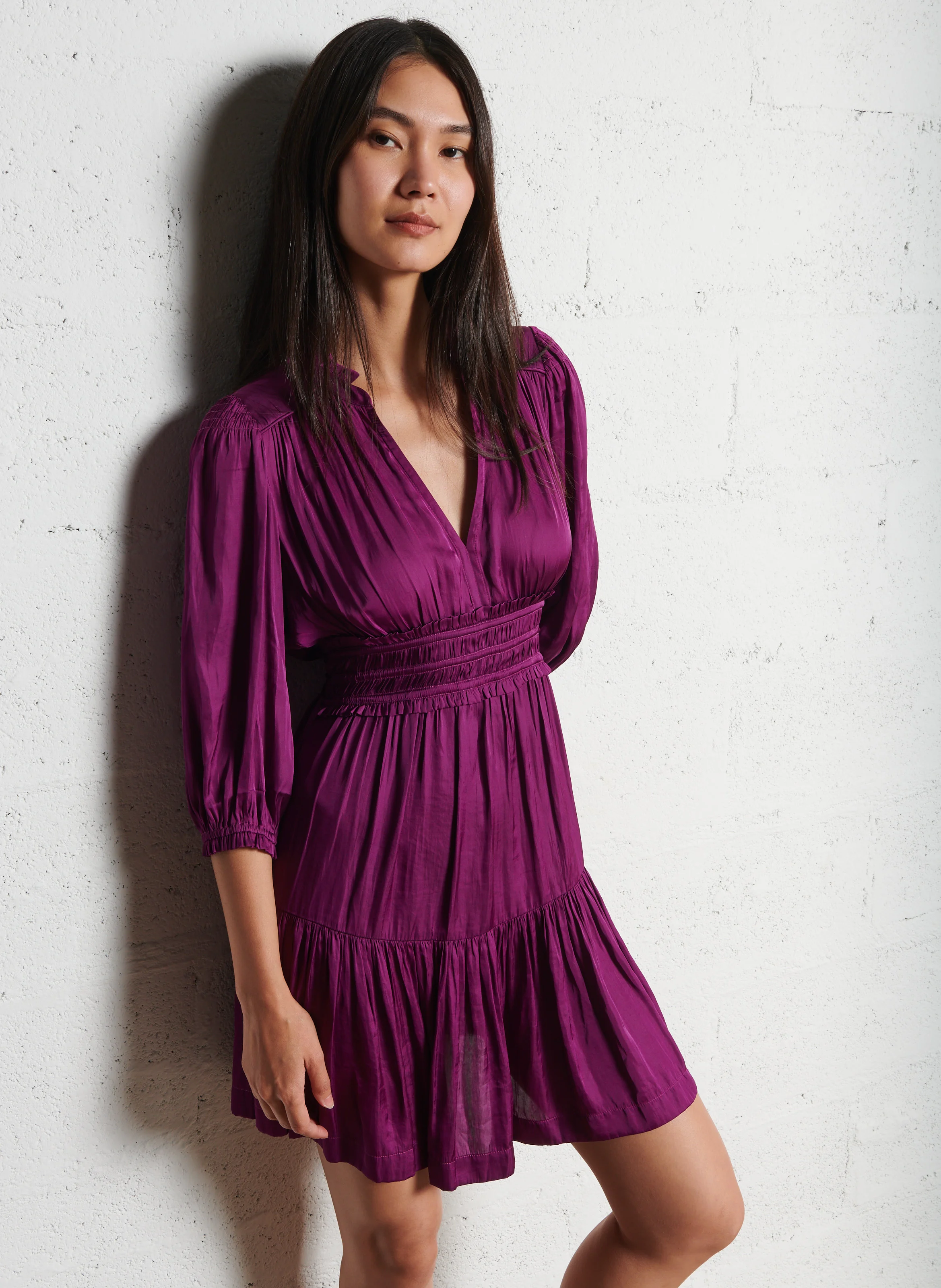 CYRILIA - Robe courte col V satinée | Violet