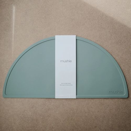 Mushie placemat cambridge blue