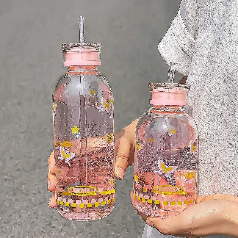Momoi - Vlindervormige glazen drinkfles met rietje (verschillende designs)