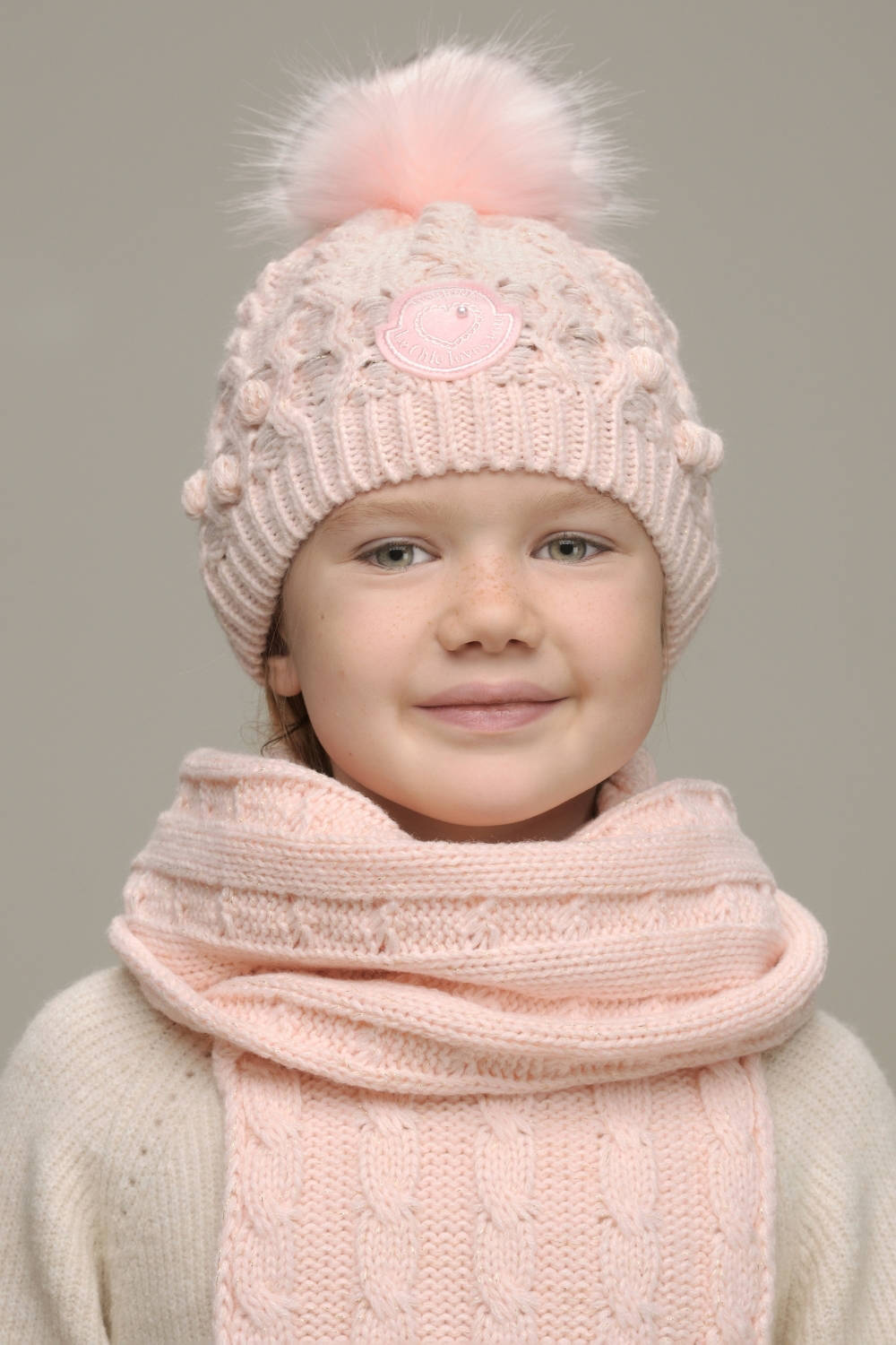 Le Chic gebreide muts met sjaal roze