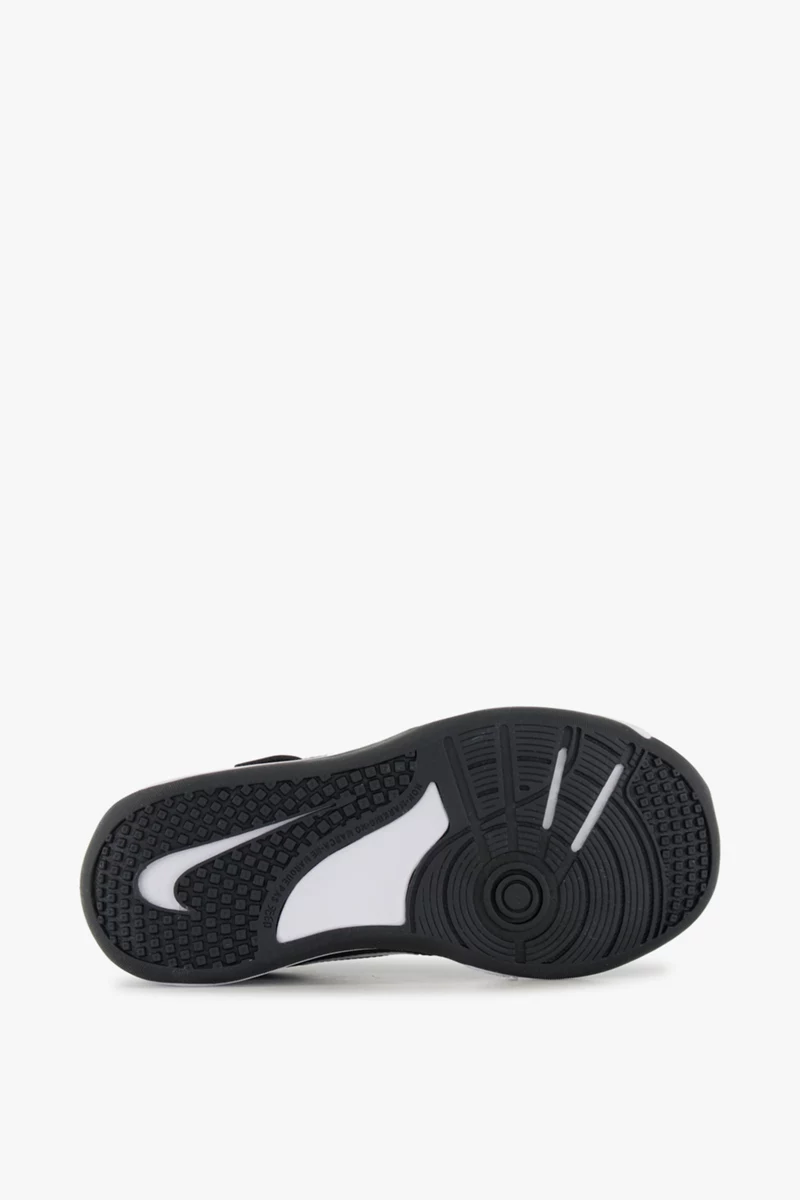 Nike Omni Multi-Court Kinder Sneaker