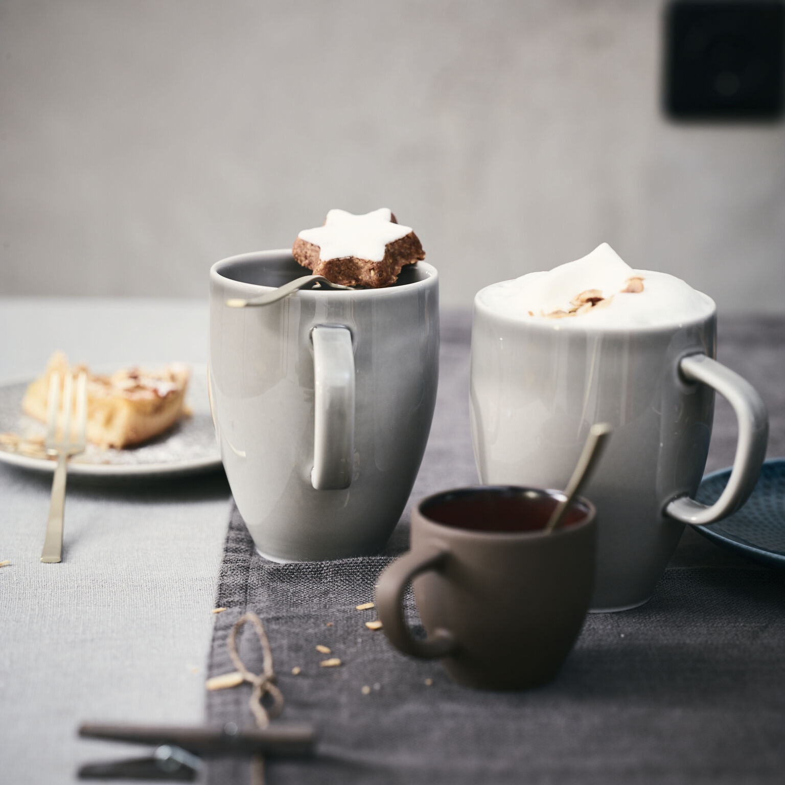 Junto Pearl Grey Becher mit Henkel