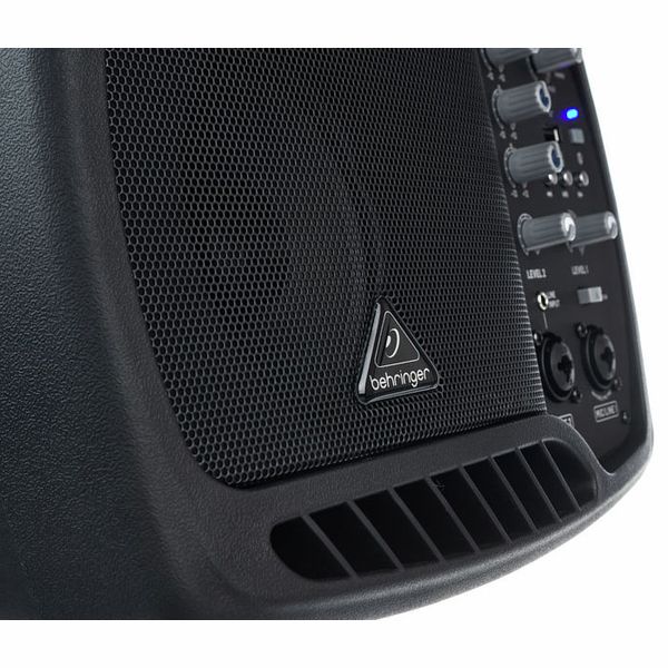 Behringer B105D